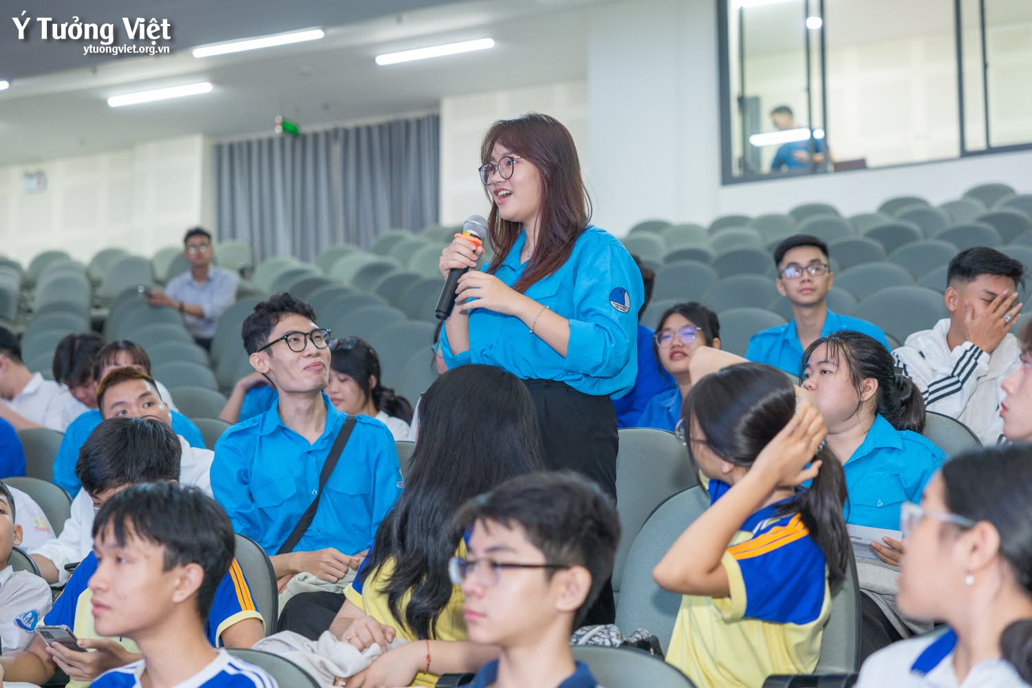Hoạt động hướng nghiệp tại HUFLIT Campus Tour 2026 cùng Ý Tưởng Việt