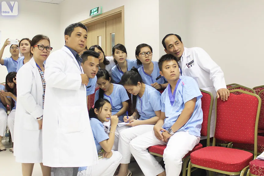 Bệnh viện Đa khoa Quốc tế Vinmec Nha Trang - Nâng cao kỹ năng giao tiếp ứng xử trong môi trường bệnh viện