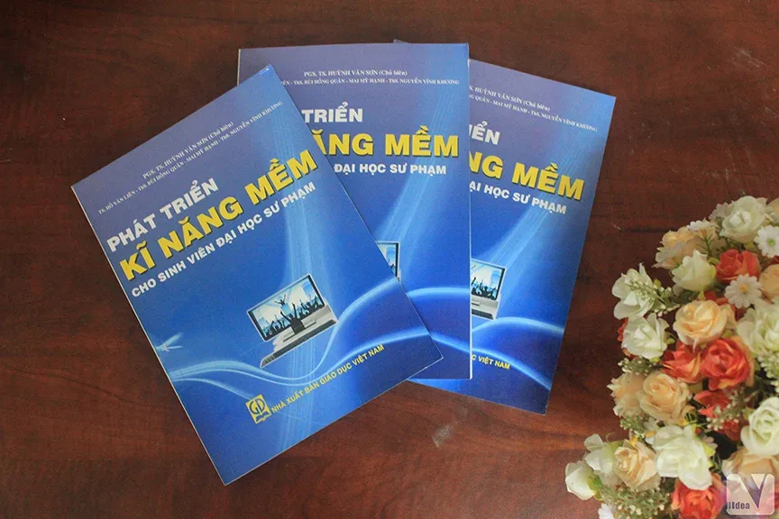 PHÁT TRIỂN KĨ NĂNG MỀM CHO SINH VIÊN ĐẠI HỌC SƯ PHẠM
