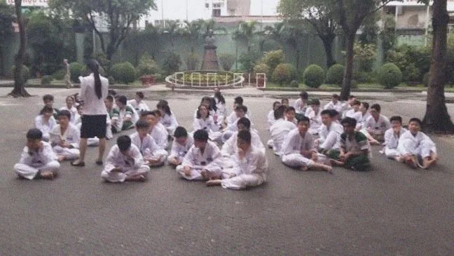 Bi kịch 'khoán' con cho trường nội trú