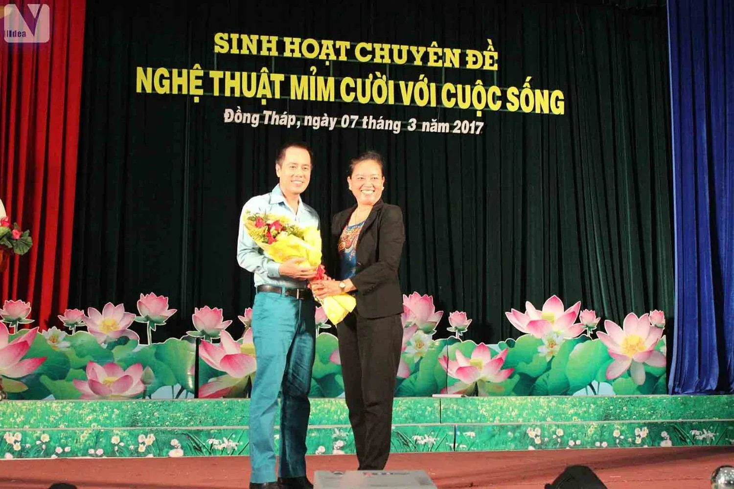 Liên đoàn Lao động tỉnh Đồng Tháp - Nghệ thuật mỉm cười với cuộc sống