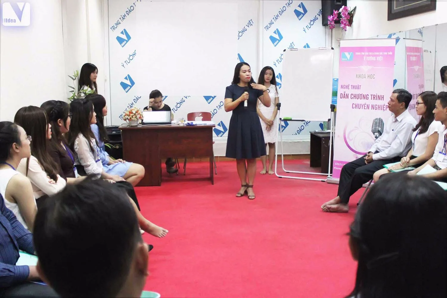 Ý Tưởng Việt - Khóa đào tạo MC - Người dẫn chương trình chuyên nghiệp 03.2017