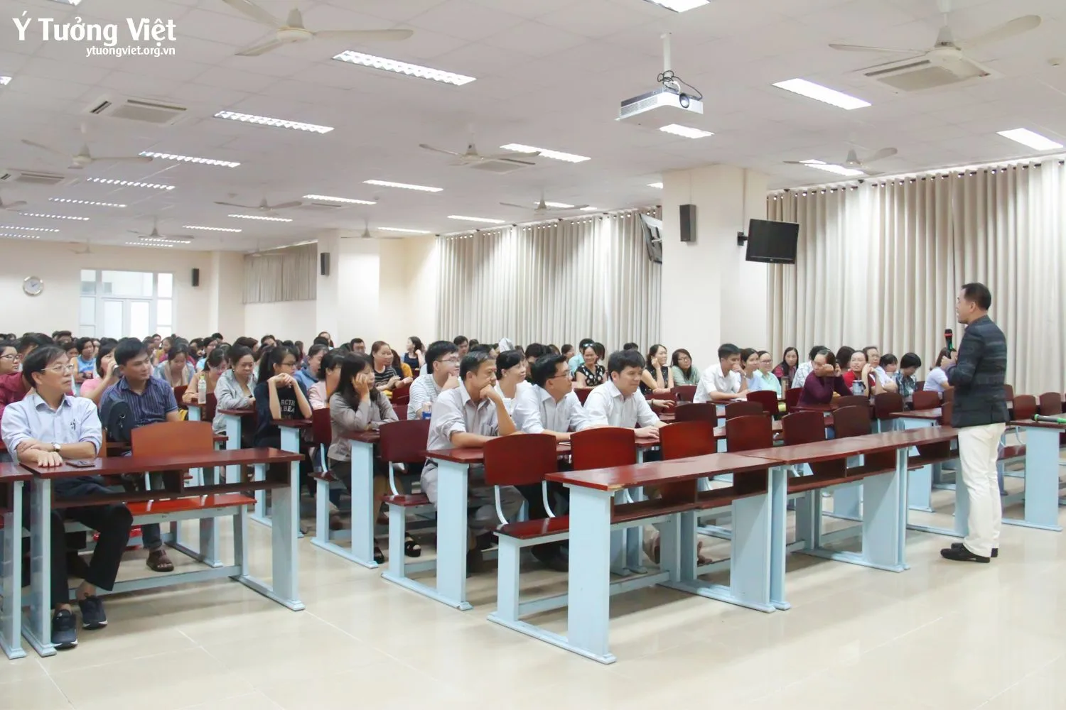 Bệnh viện Đại học Y Dược - Kỹ năng Giao tiếp