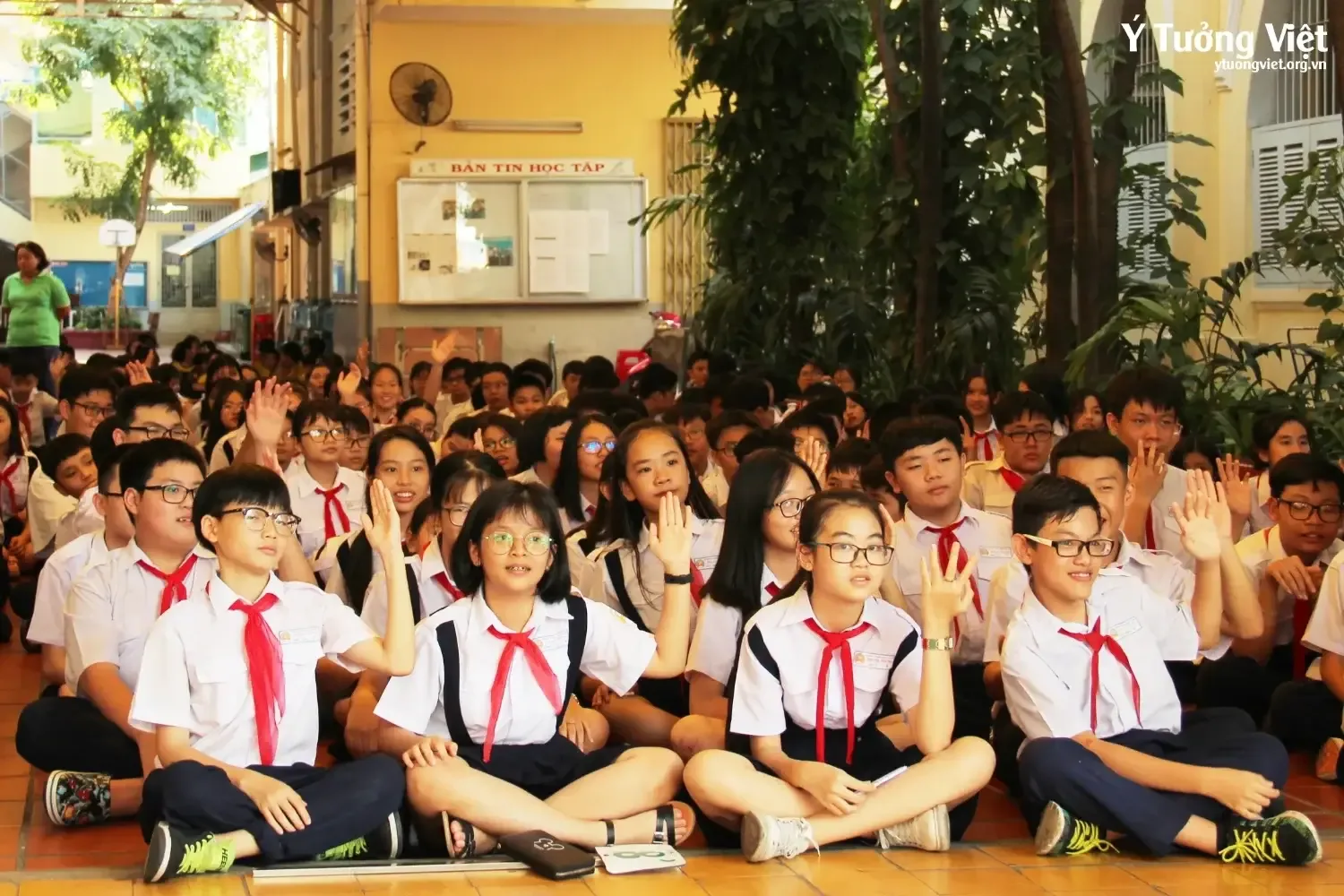 Trường THCS Hai Bà Trưng - Tình bạn - Tình yêu tuổi học trò
