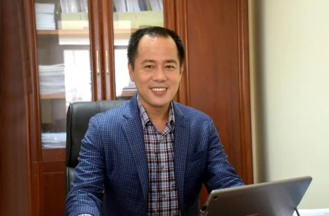 GS. TS Huỳnh Văn Sơn: Tình yêu có ảnh hưởng tới việc học hay không?