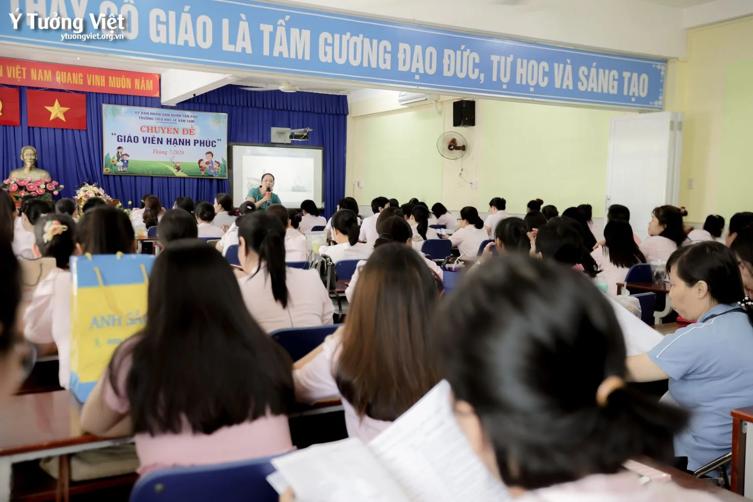Trường TH Lê Văn Tám - Giáo viên Hạnh phúc
