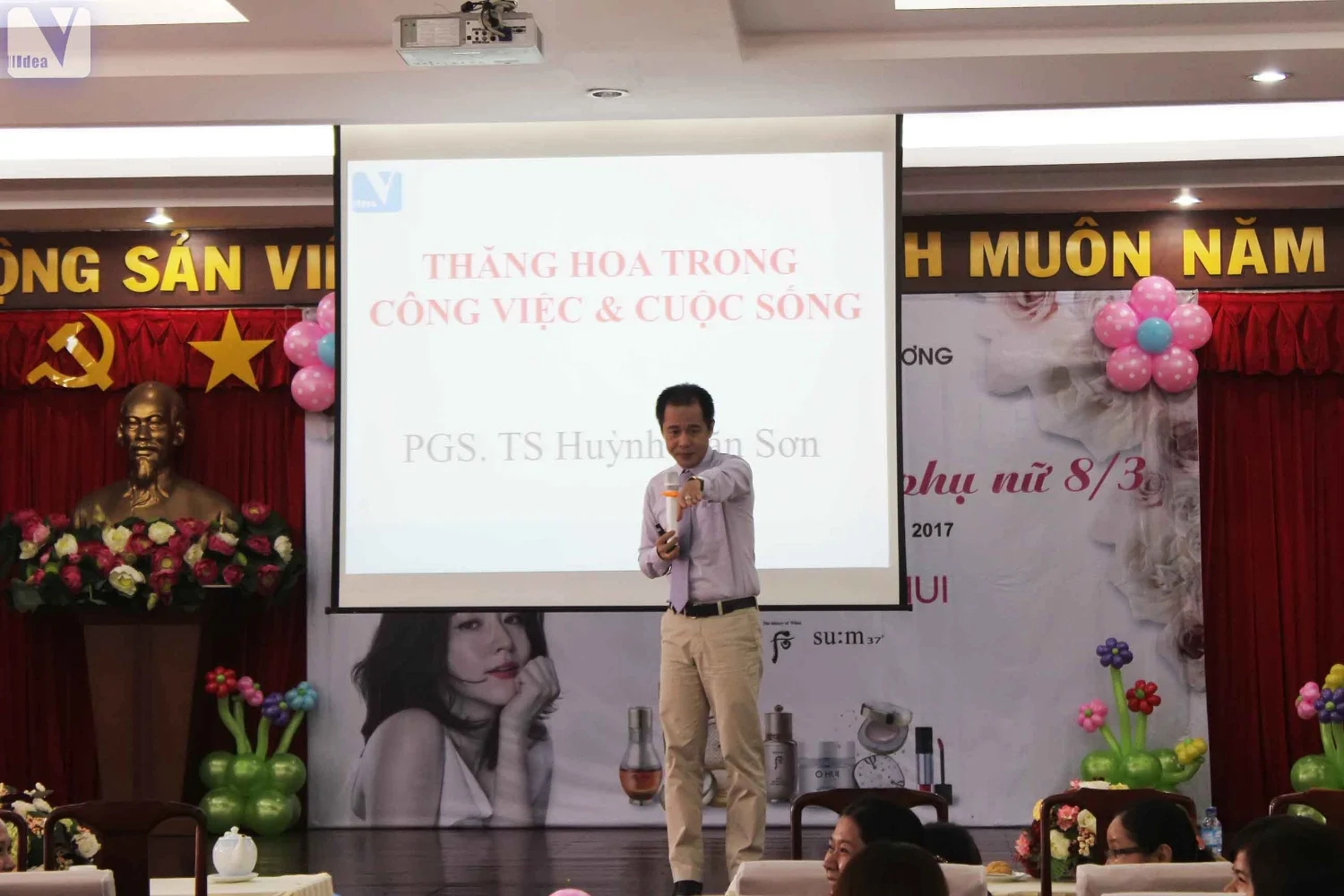 Cuc Hai Quan Binh Duong Thang Hoa Trong Cong Viec 2.webp
