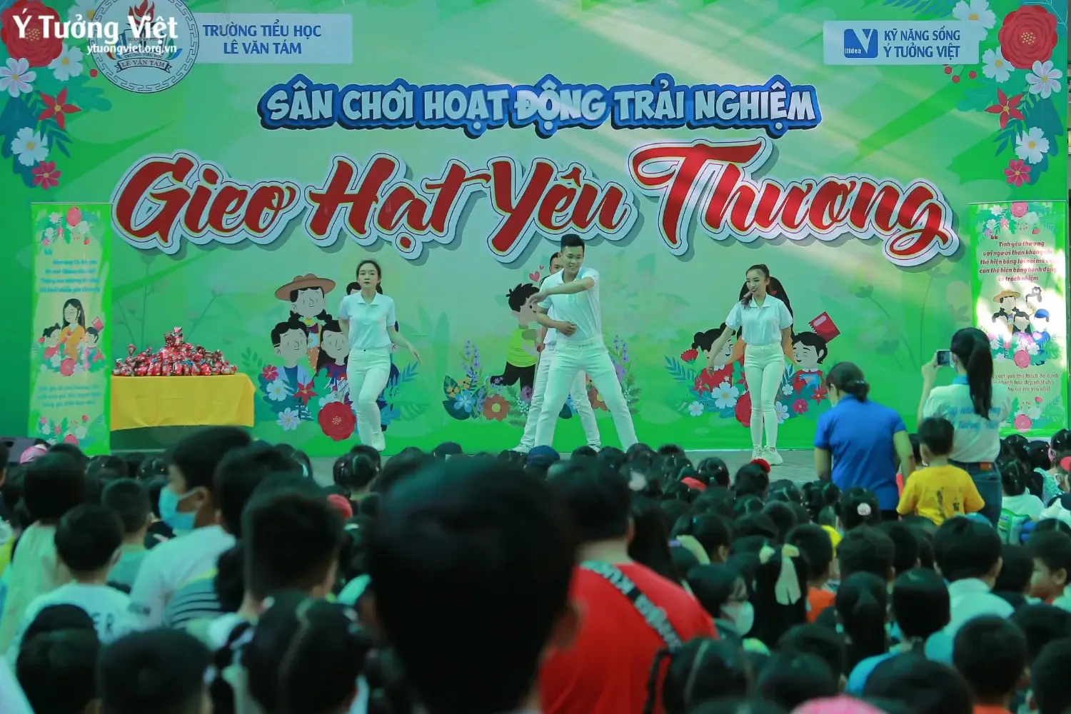 Gieo Hat Yeu Thuong Gieo Mam Hanh Phuc Cung Cac Ban Nho Truong Th Le Van Tam 18.webp