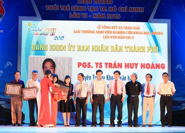 H 11.webp