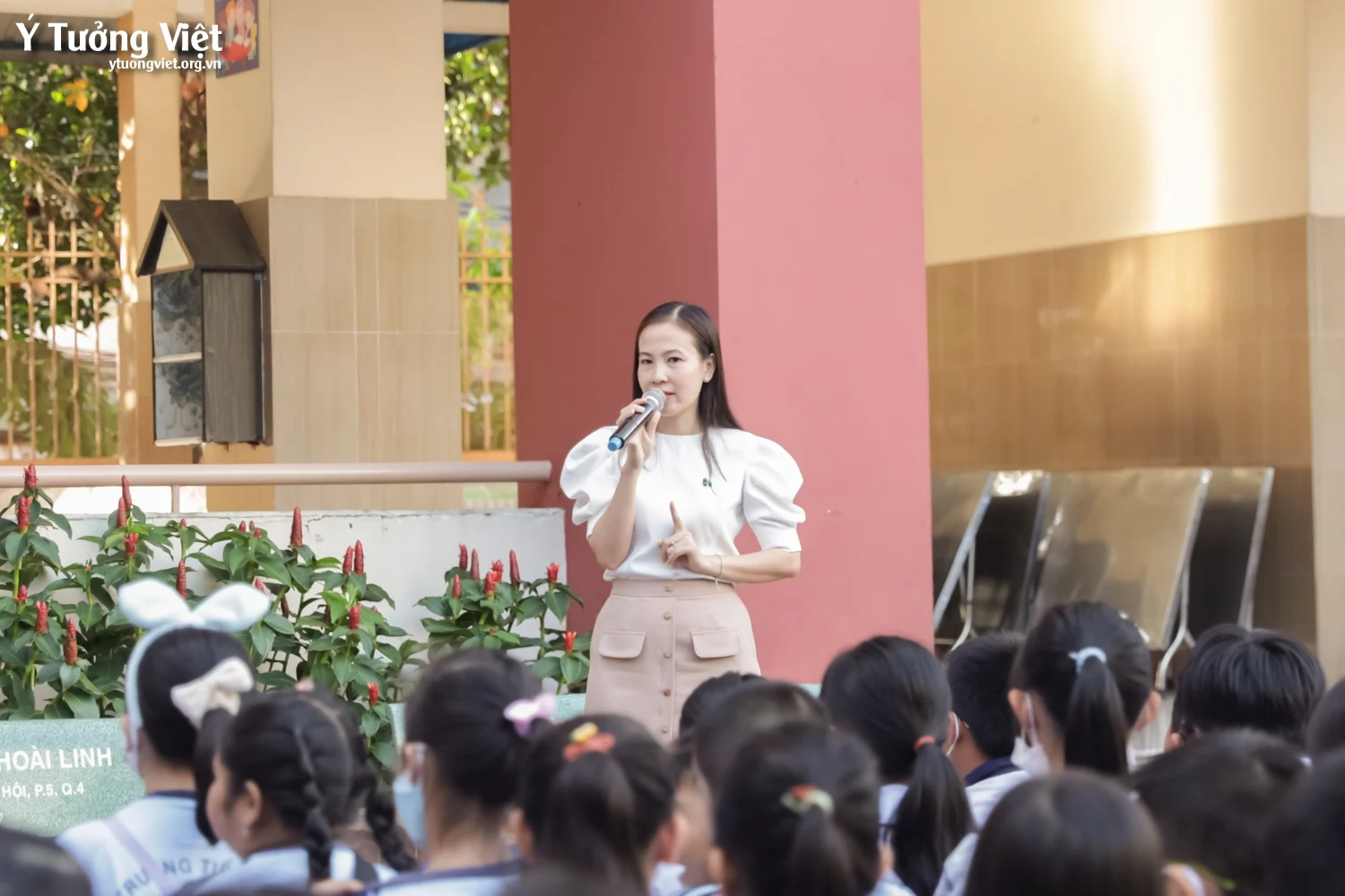Hoc Cach Ampquotxay Dung Tinh Ky Luatampquot Cung Th Dang Tran Con 11.webp