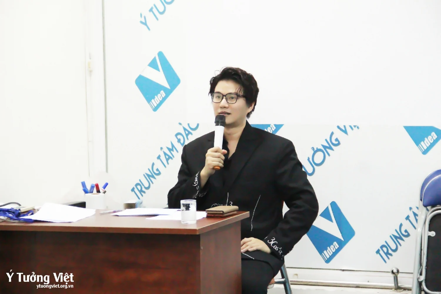 Khoa Dao Tao Mc Nguoi Dan Chuong Trinh Chuyen Nghiep 07.2019 2.webp