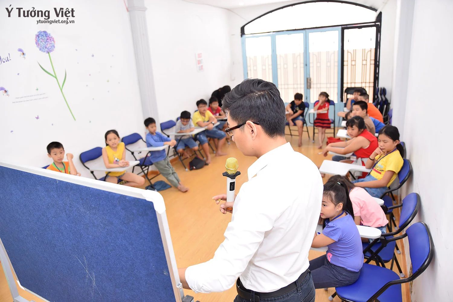 Khoa Dao Tao Minh La Mc Nhi Con Tu Tin Con Toa Sang 06 2018 T3 T5 4.webp