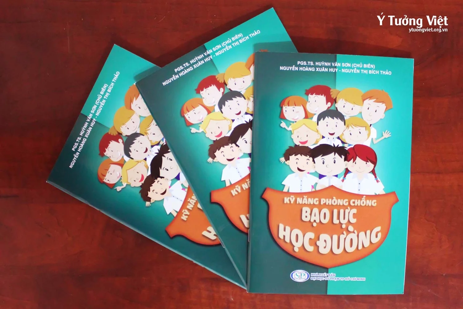 Ky Nang Phong Chong Bao Luc Hoc Duong.webp