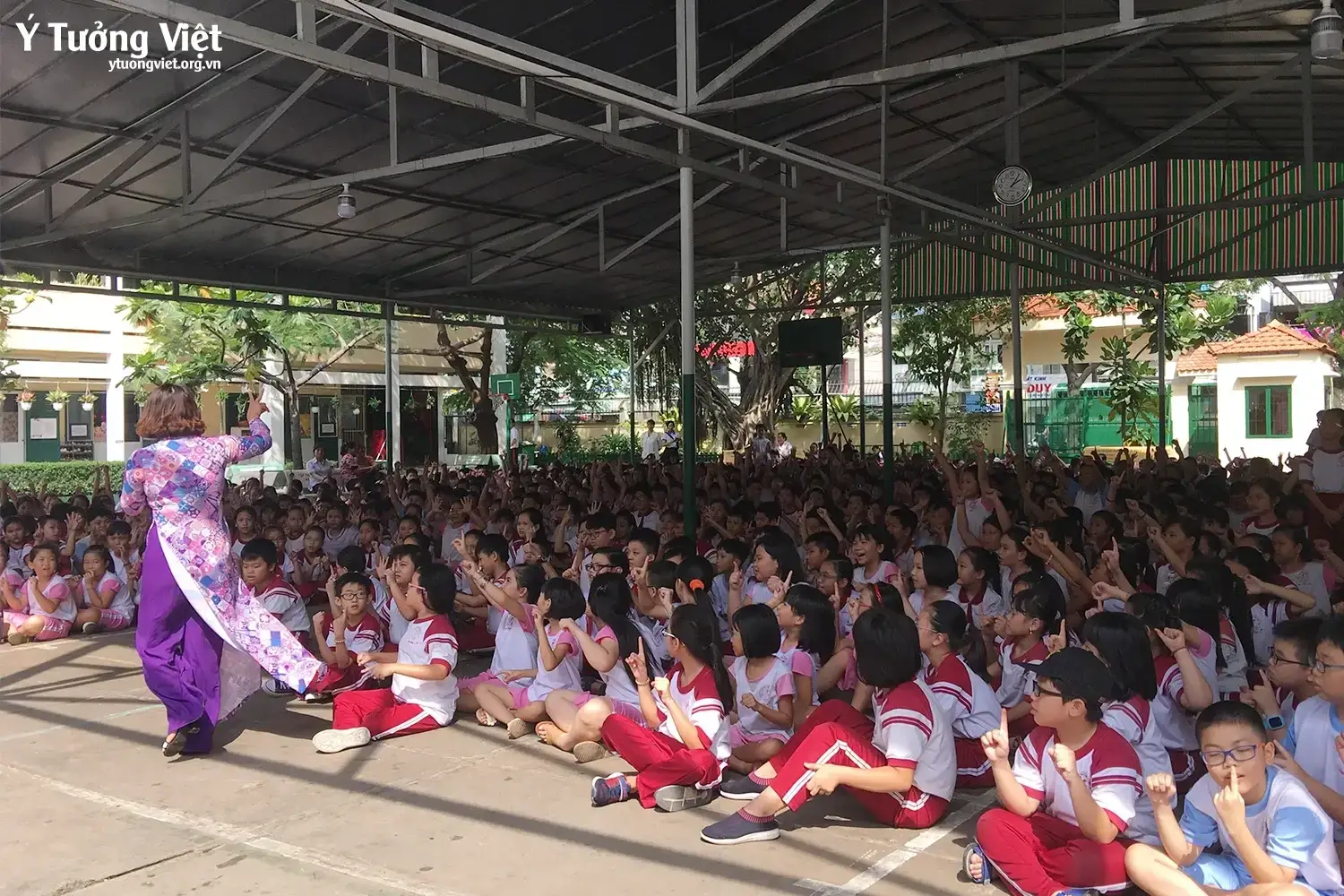 Th Hong Ha Ky Nang Phong Tranh Thuong Tich Truong Hoc San Choi Trai Nghiem Ky Nang Song 10.webp