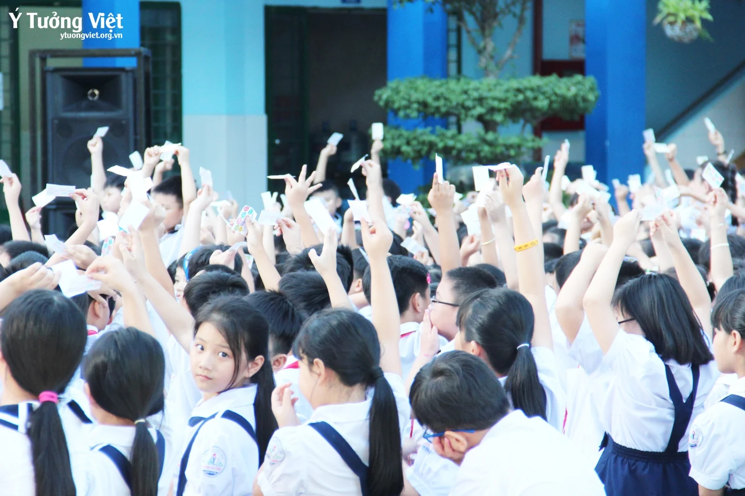 Truong Th Huynh Van Chinh San Choi An Toan Hoc Duong 1.webp