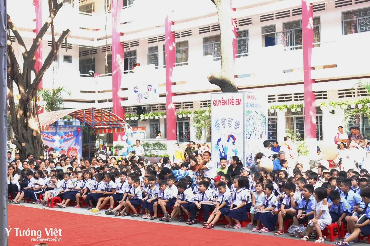 Truong Th Le Lai Ngay Hoi Chuan Bi Cho Con Vao Lop 1.webp