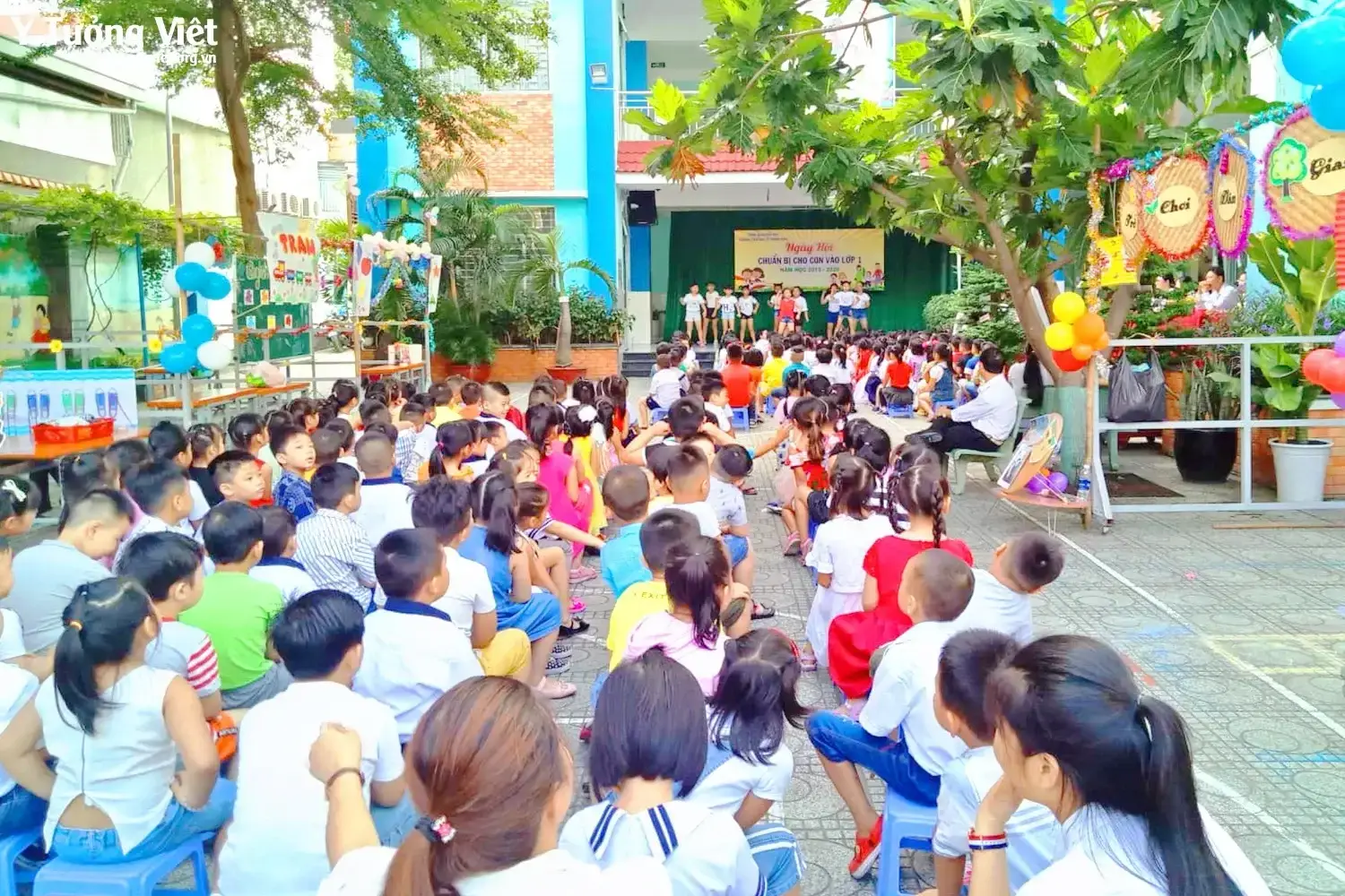 Truong Th Le Thanh Tong Ngay Hoi Chuan Bi Cho Con Vao Lop Mot 2.webp