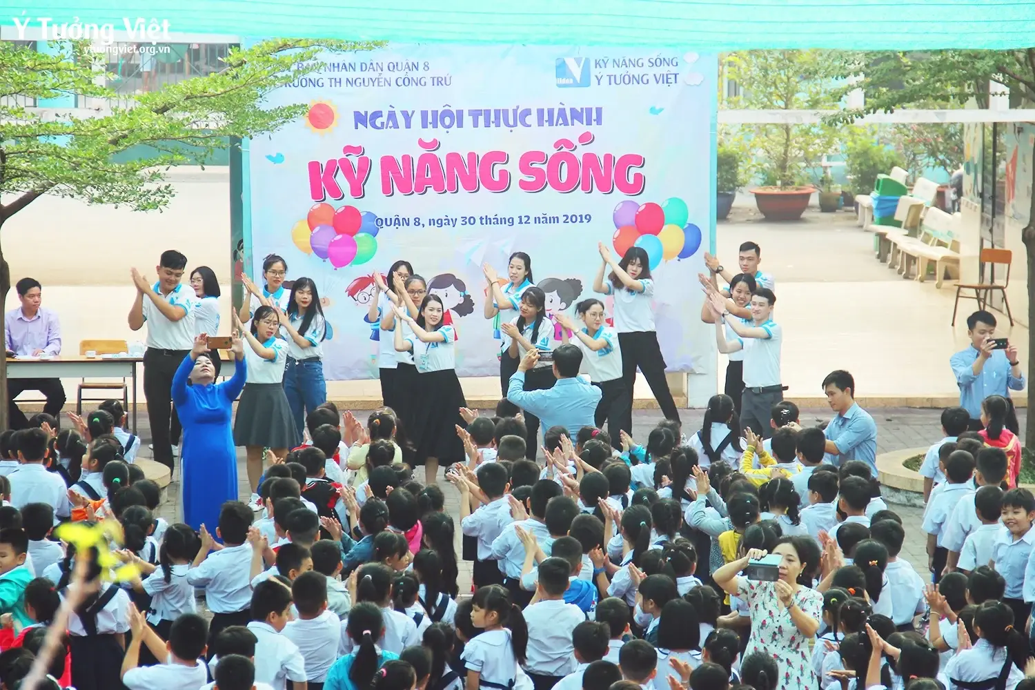 Truong Th Nguyen Cong Tru San Choi Trai Nghiem Ky Nang Song 33.webp
