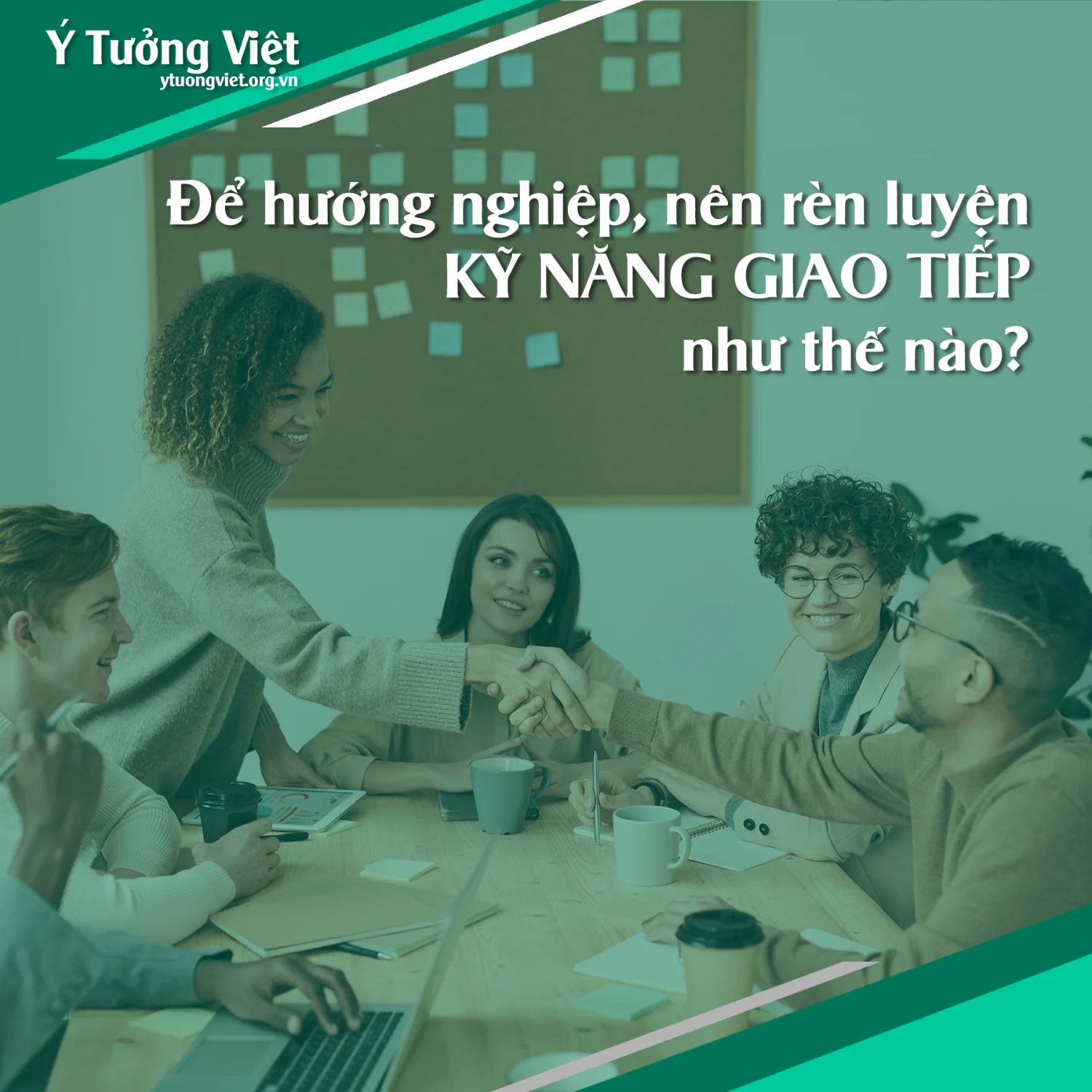 Tu Van Huong Nghiep De Huong Nghiep Nen Ren Luyen Ky Nang Giao Tiep Nhu The Nao 1.webp