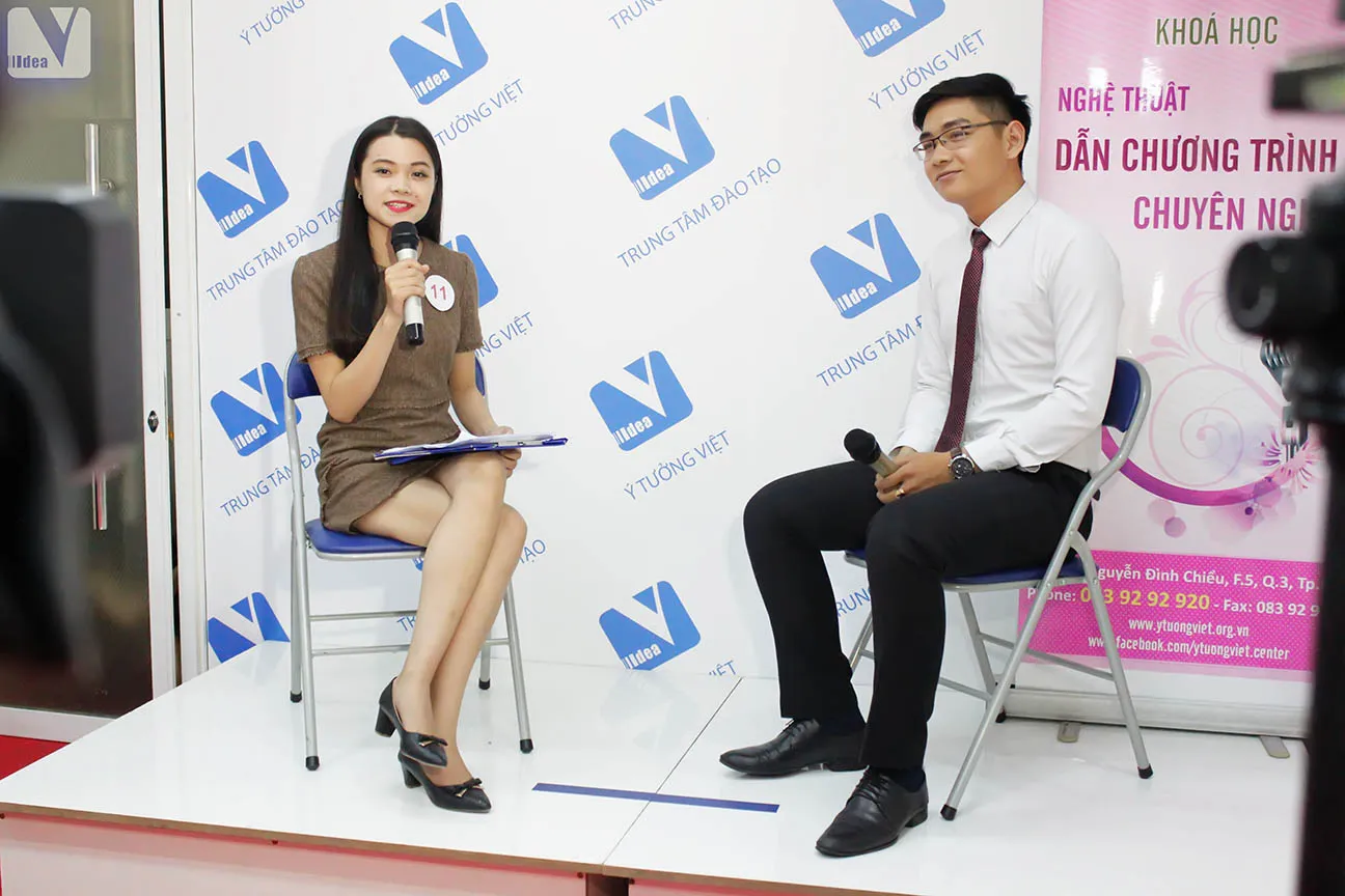 Tuong Viet Khai Giang Khoa Dao Tao Mc Nguoi Dan Chuong Trinh Chuyen Nghiep 09.2019 3.webp