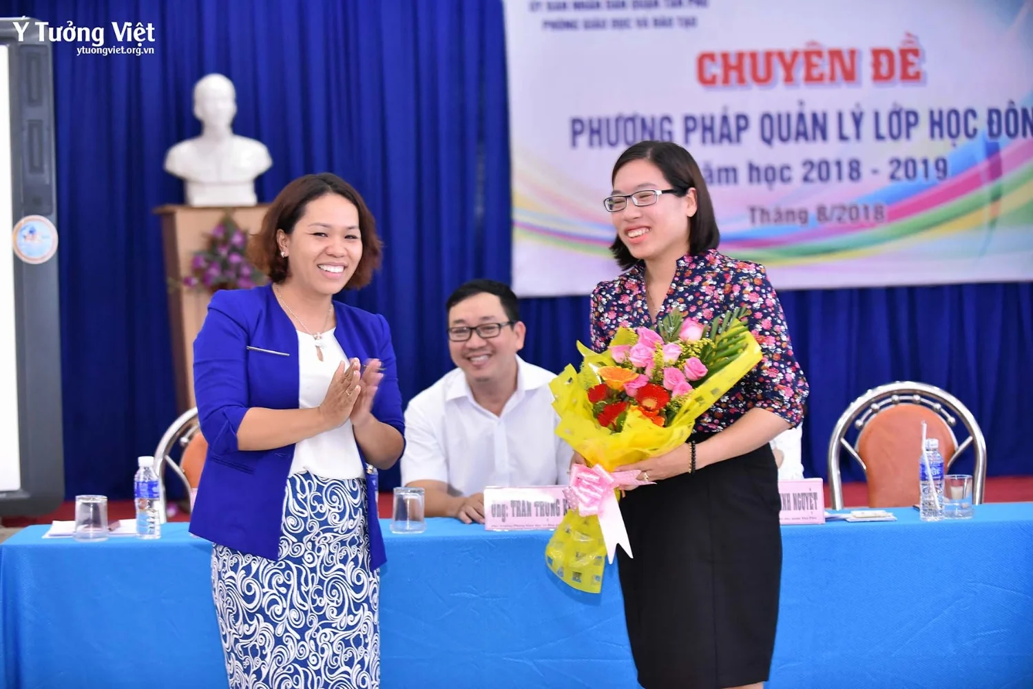 Y Tuong Viet Tap Huan Phuong Phap Quan Ly Lop Dong 11.webp