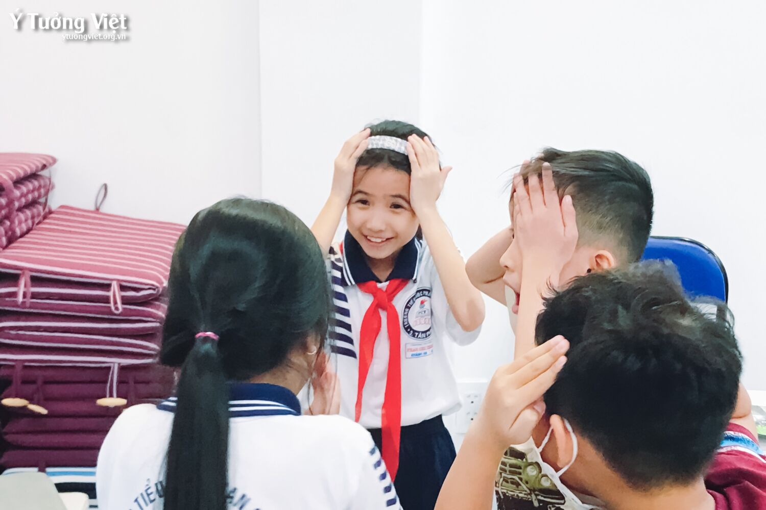 Ươm Mầm Trí Thông Minh Thiên Nhiên Khám Phá Tự Nhiên Qua Góc Nhìn Của Các Bạn Nhỏ ở Lớp Khoa Học Sáng Tạo Nhà Ý Tưởng Việt 11
