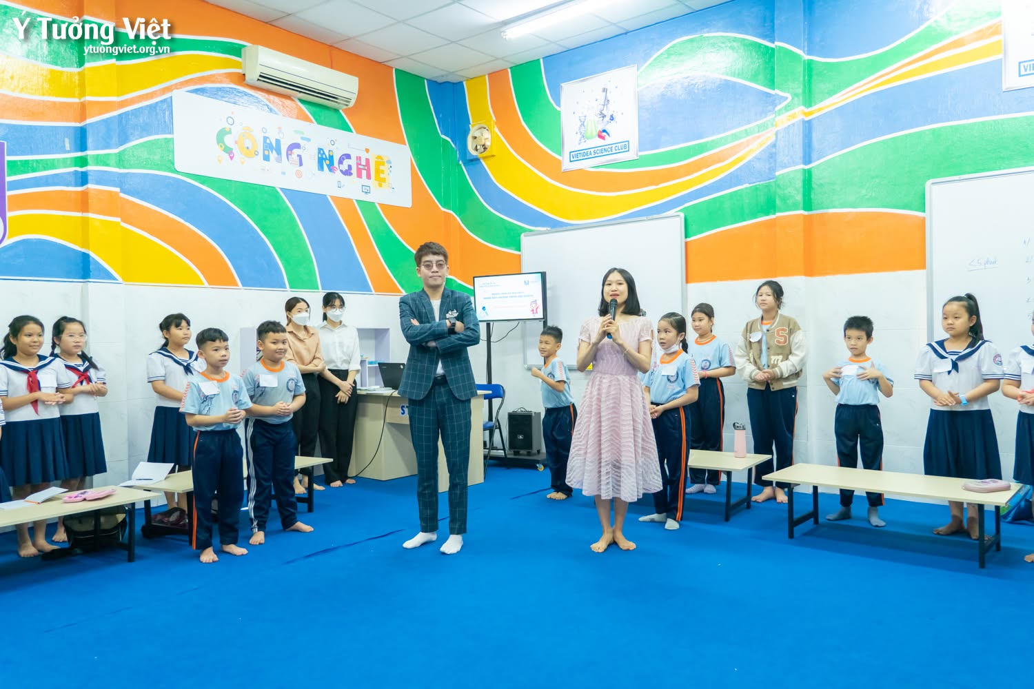 Tập huấn chung kết cuộc thi “Người dẫn chương trình học đường năm học 2022 – 2023” – Cùng các bạn nhỏ trường TH Đoàn Thị Điểm hoàn thiện “Kỹ năng làm chủ sân khấu”