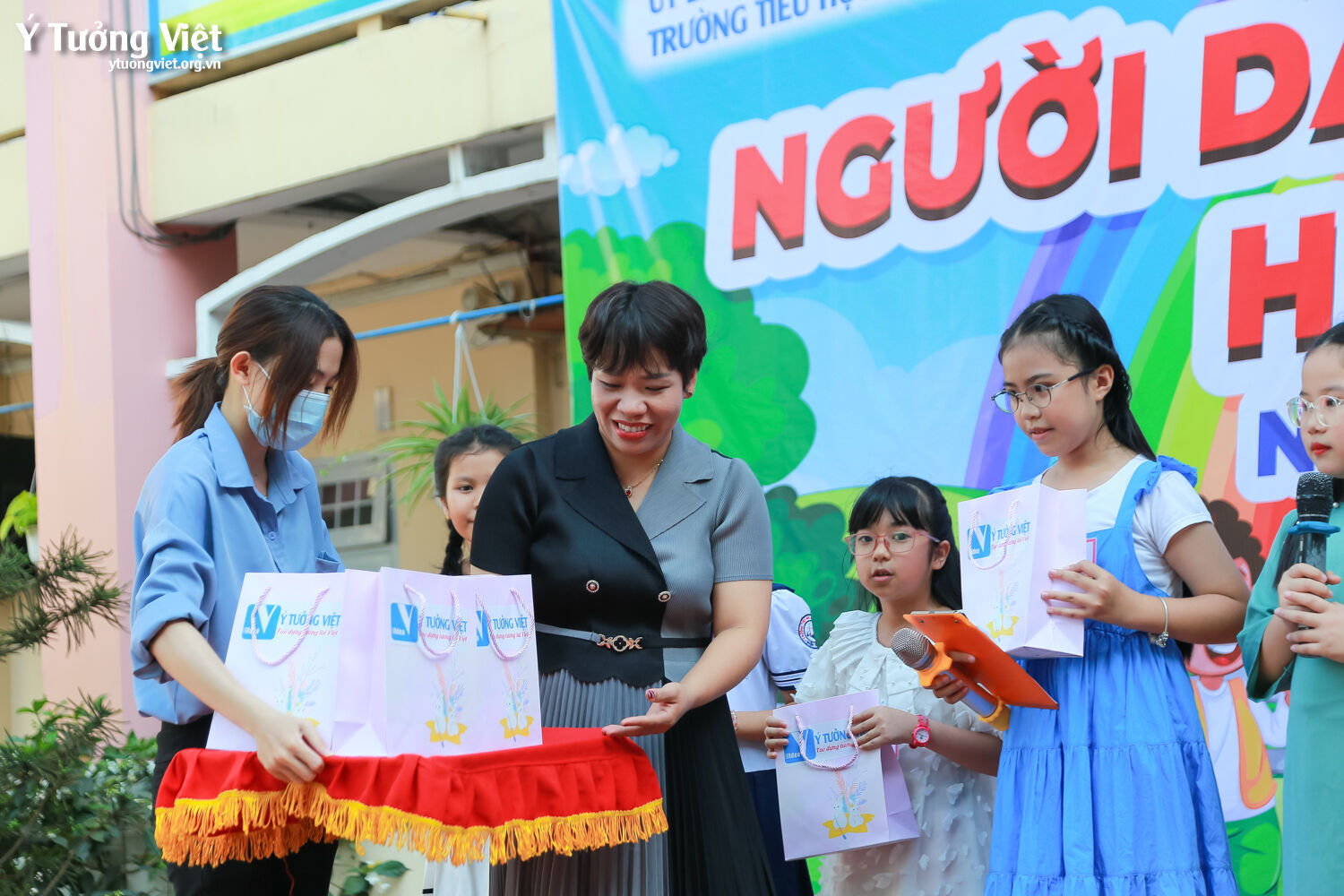Chung Kết Xếp Hạng Cuộc Thi Người Dẫn Chương Trình Học đường Trường Th Đoàn Thị Điểm Một Sân Khấu Chung Kết Thật Thử Thách Và đáng Nhớ 03