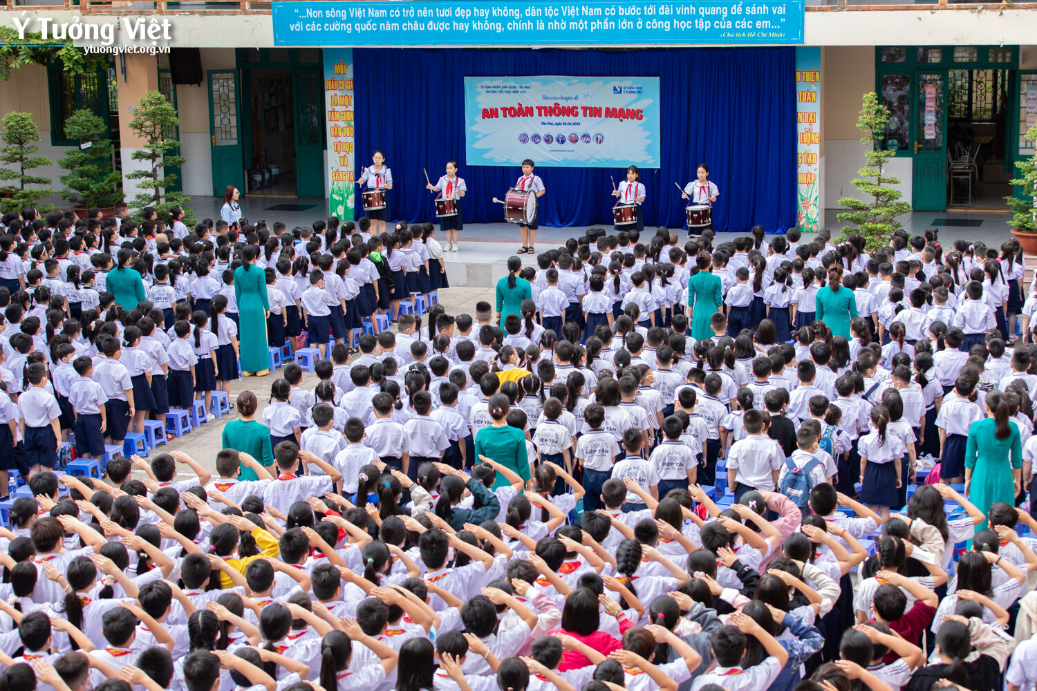 Đầu Tuần Vui Vẻ Cùng Các Bạn Học Sinh Trường Th Hiệp Tân Bỏ Túi Bộ Nguyên Tắc An Toàn Thông Tin Mạng 01