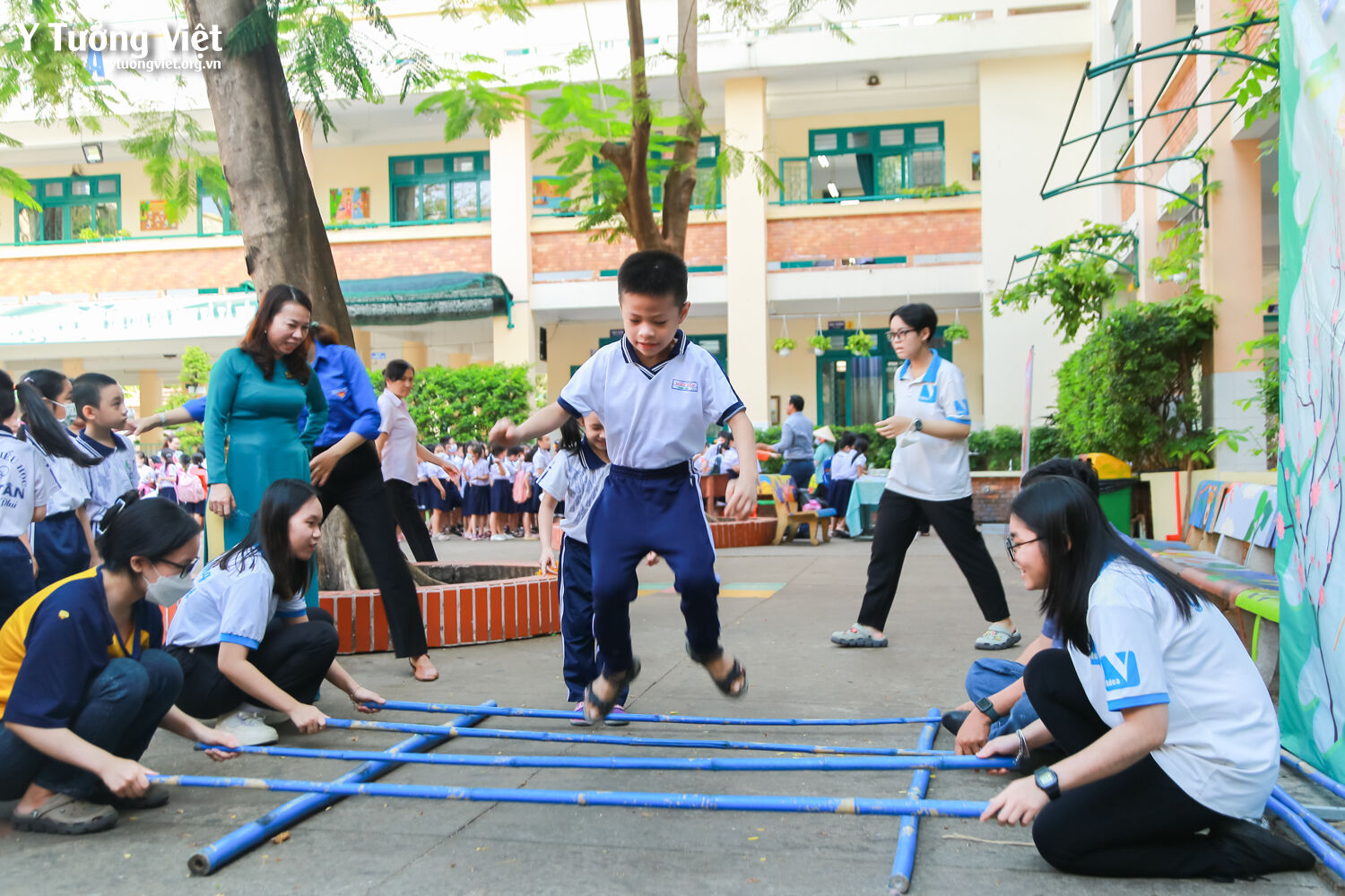Một Sáng đầu Tuần Hết Mình ở Ngày Hội Thiếu Nhi Vui Khỏe Và Sân Chơi Thực Hành Kỹ Năng Sống Trường Th Hiệp Tân 15