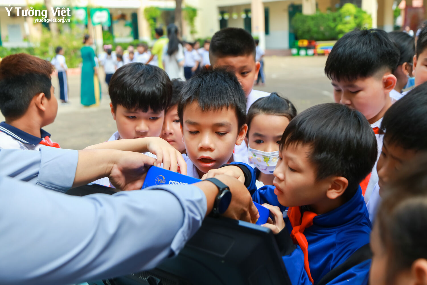 Một Sáng đầu Tuần Hết Mình ở Ngày Hội Thiếu Nhi Vui Khỏe Và Sân Chơi Thực Hành Kỹ Năng Sống Trường Th Hiệp Tân 41