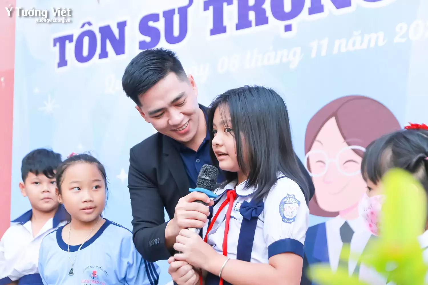 Mừng ngày Nhà giáo, chào tháng tri ân | Khắc ghi truyền thống “Tôn sư trọng đạo” cùng các bạn học sinh trường tiểu học Đặng Trần Côn