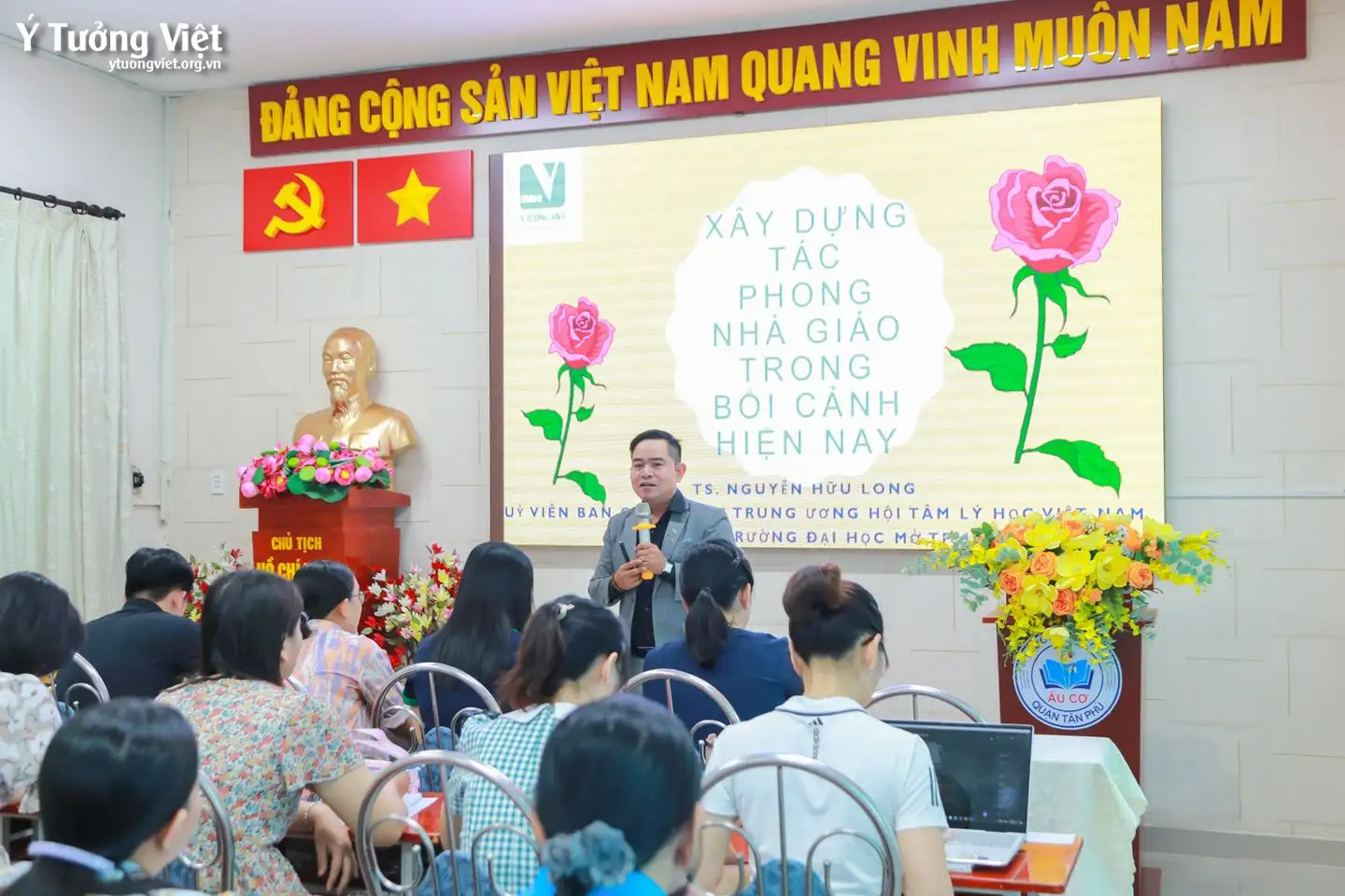 Chào mùa tựu trường 2024 – 2025 | Chuyên đề “Xây dựng tác phong nhà giáo trong bới cảnh hiện nay” – Trường TH Âu Cơ
