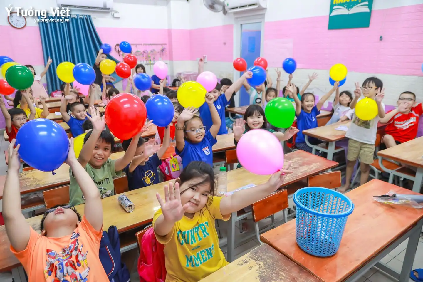 Nhật ký Hè Bản Lĩnh 2024: Tìm hiểu về hiện tượng tĩnh điện cùng thí nghiệm “Bong bóng nam châm” ở giờ học STEAM