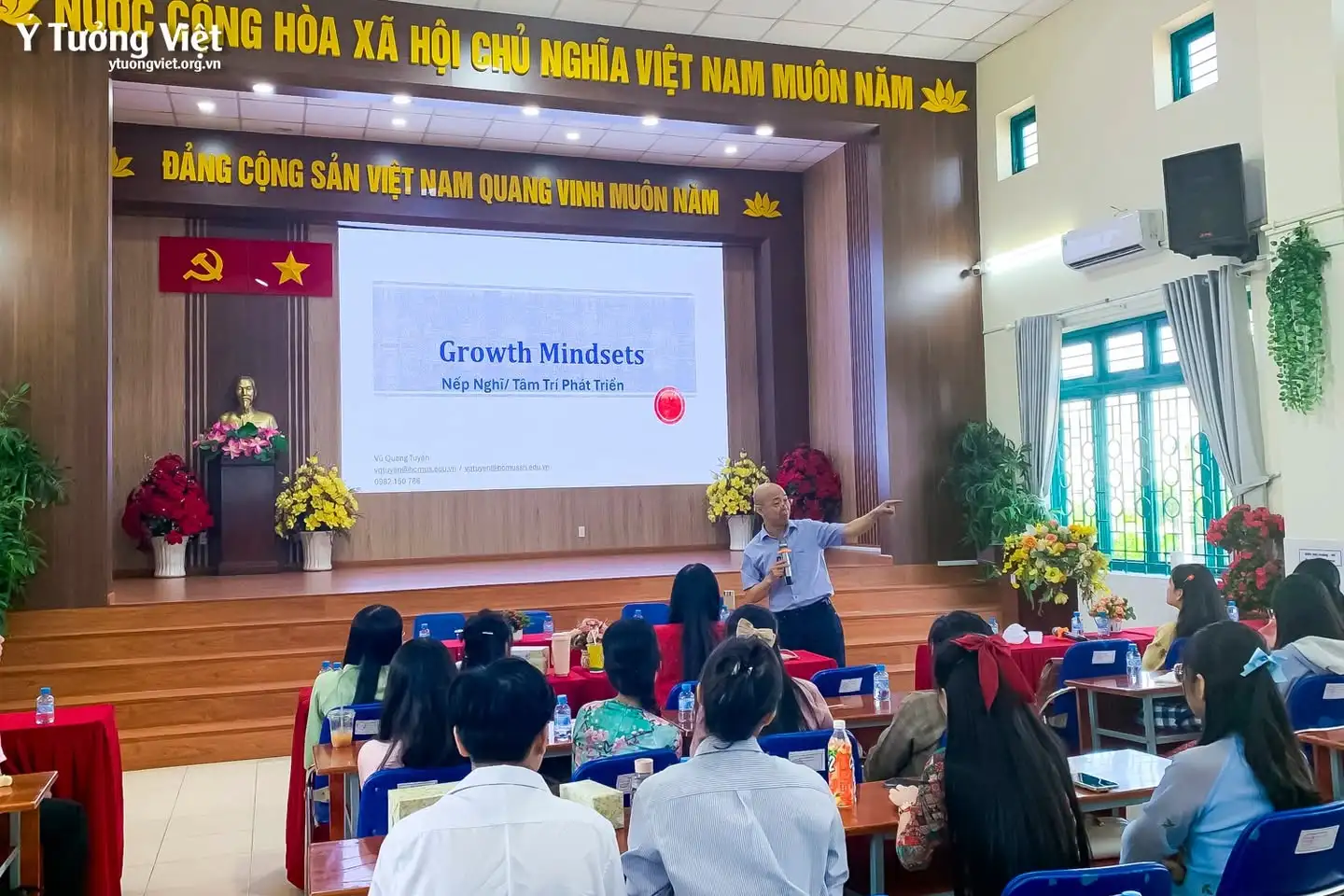 Tập huấn chuyên môn “Open mindset & Growth mindset – Mở để phát triển” – Từ tư duy mở đến ứng dụng trong giảng dạy cùng Tiến sĩ Vũ Quang Tuyên