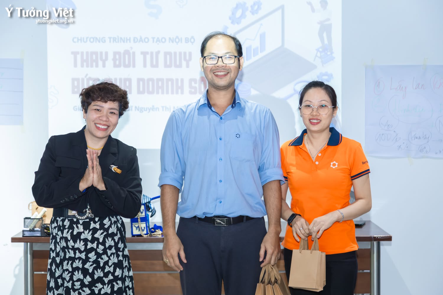 Ý Tưởng Việt & Bến Thành TSC | Chương trình đào tạo “Thay đổi tư duy – Bứt phá doanh số”