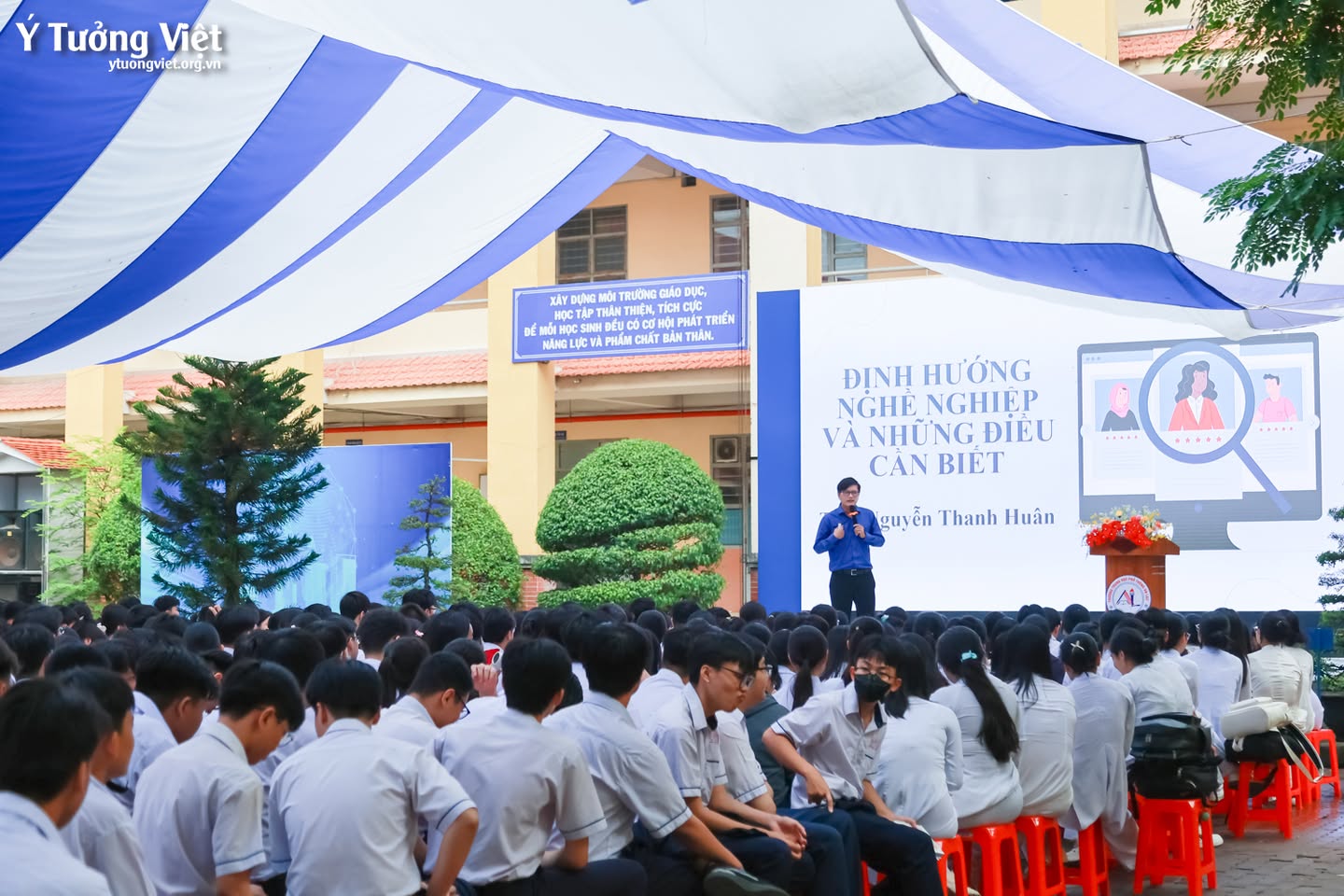 Huflit & Ý Tưởng Việt | Chuyên đề “Định hướng nghề nghiệp và những điều cần biết” – Tự tin chọn lối, vững bước tương lai cùng các bạn học sinh trường THPT An Lạc