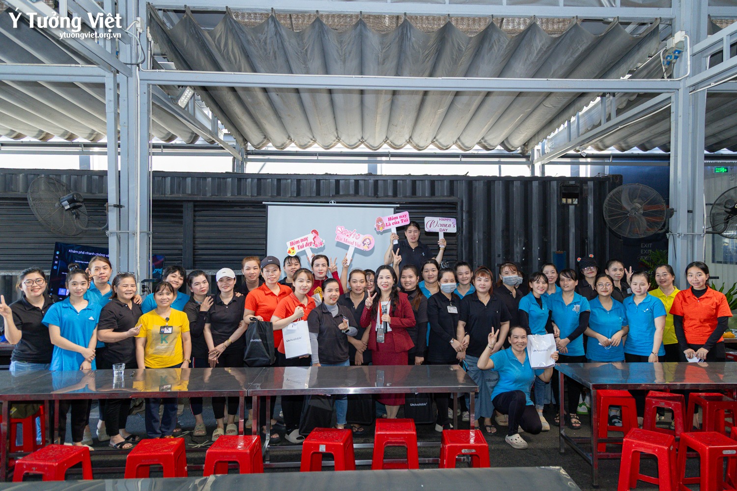 Ý Tưởng Việt & Công ty TNHH May mặc Un-Available | 20.10 Vun đắp hạnh phúc bằng sự thấu hiểu và yêu thương