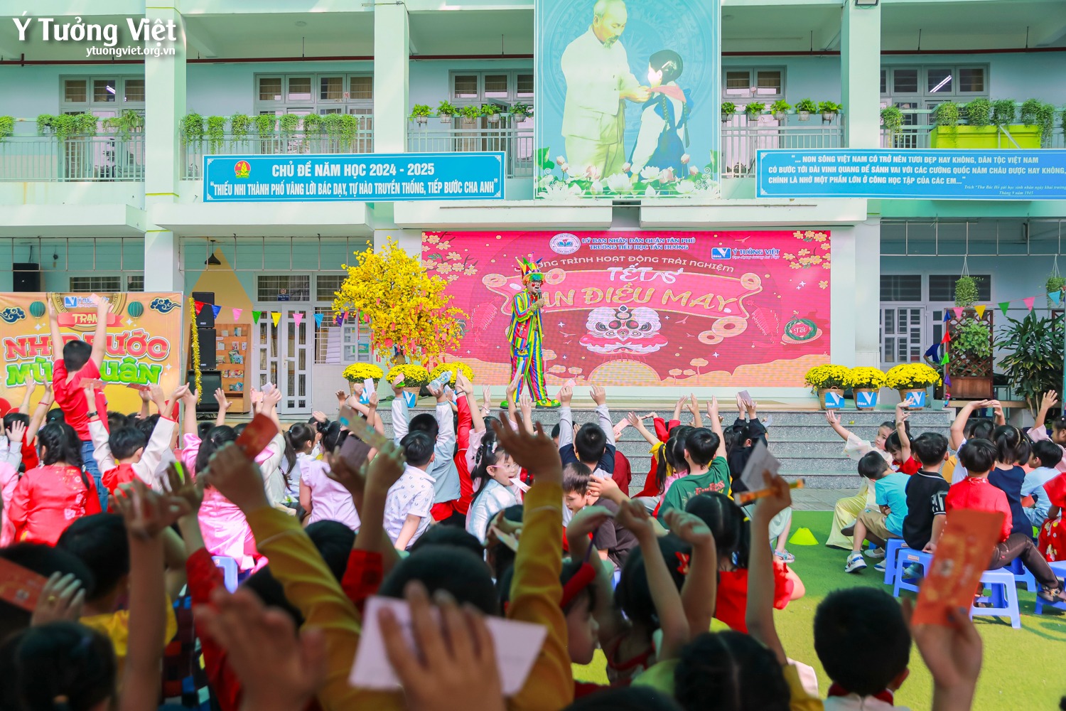 Khép lại hành trình của Tết vạn điều may, sắc xuân còn mãi trong lòng các bạn nhỏ Trường TH Tân Hương