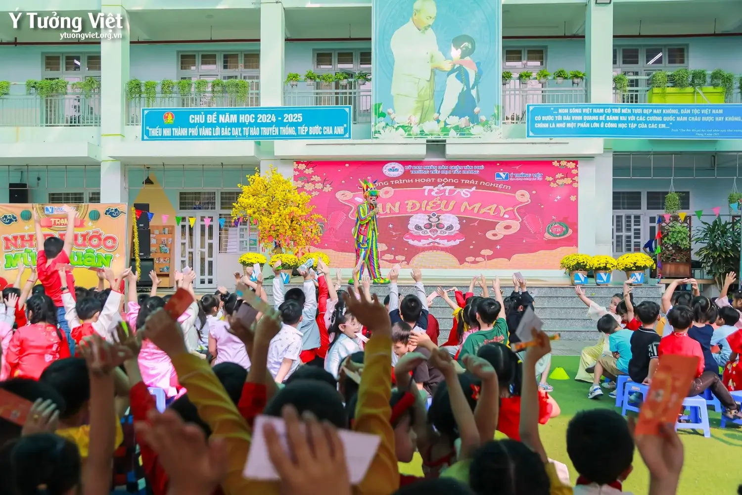 Khép lại hành trình của Tết vạn điều may, sắc xuân còn mãi trong lòng các bạn nhỏ Trường TH Tân Hương