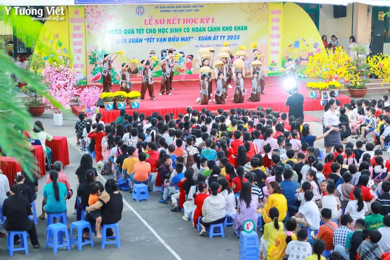 Kịch tuổi thơ “Rồng rắn lên mây, chung tay đón Tết” ở TH Hiệp Tân – Khi những giá trị truyền thống sẽ luôn song hành với hiện tại