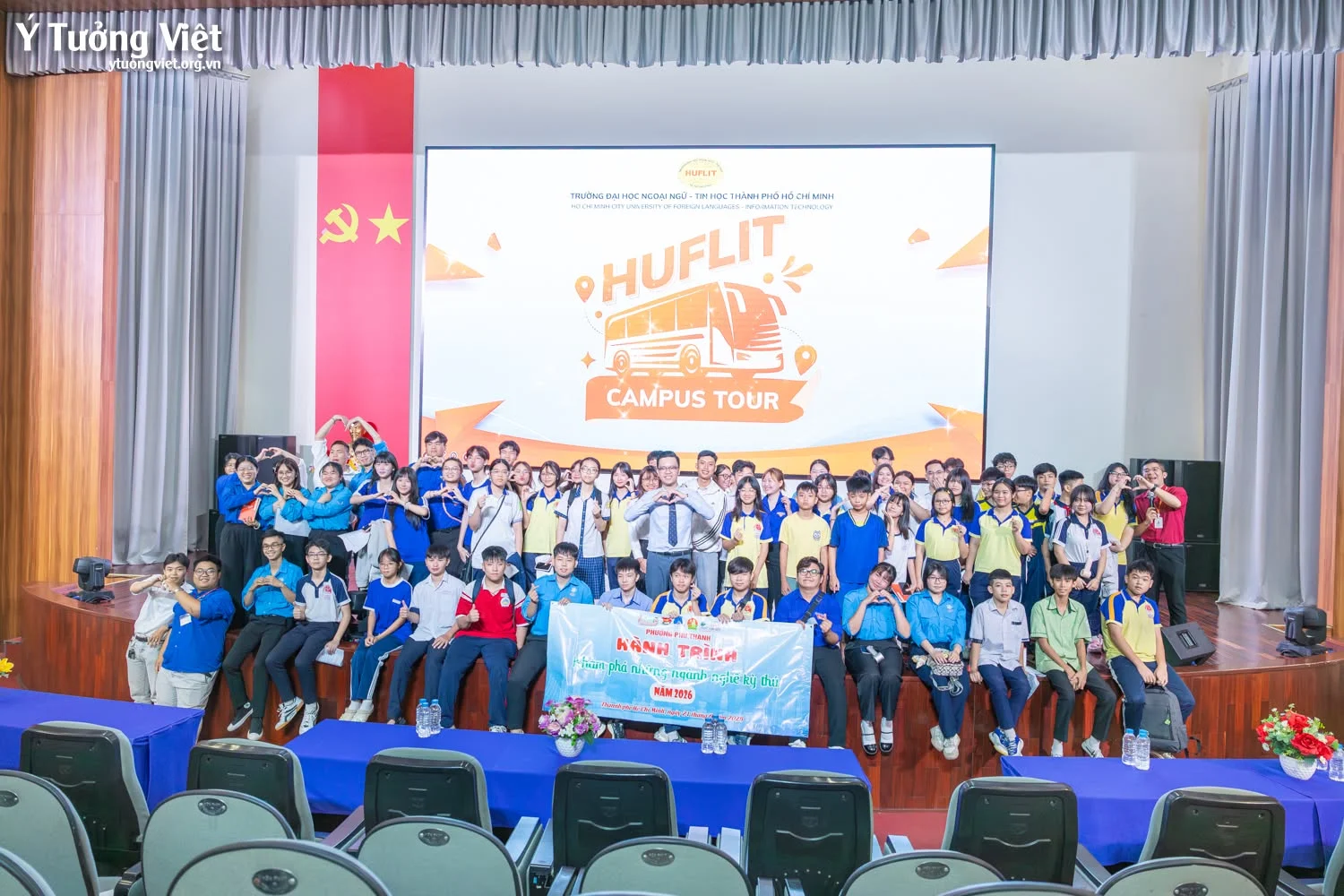 Hoạt động hướng nghiệp tại HUFLIT Campus Tour 2026 cùng Ý Tưởng Việt