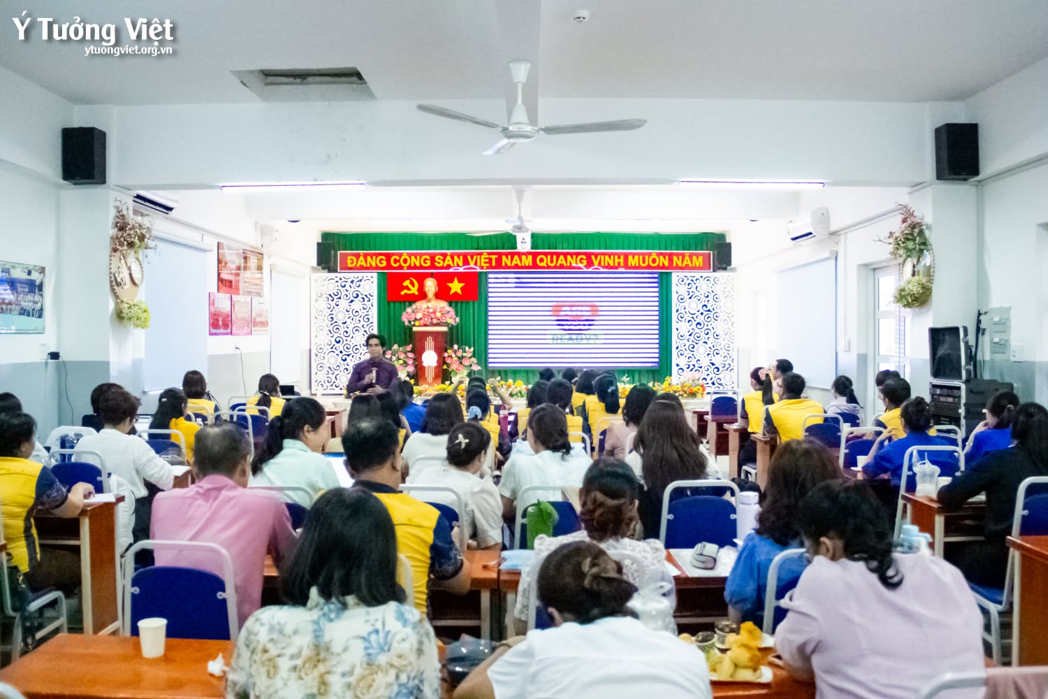 Nuôi dạy con và tập huấn nhà giáo đón năm học 2026 – 2027 cùng Ý Tưởng Việt