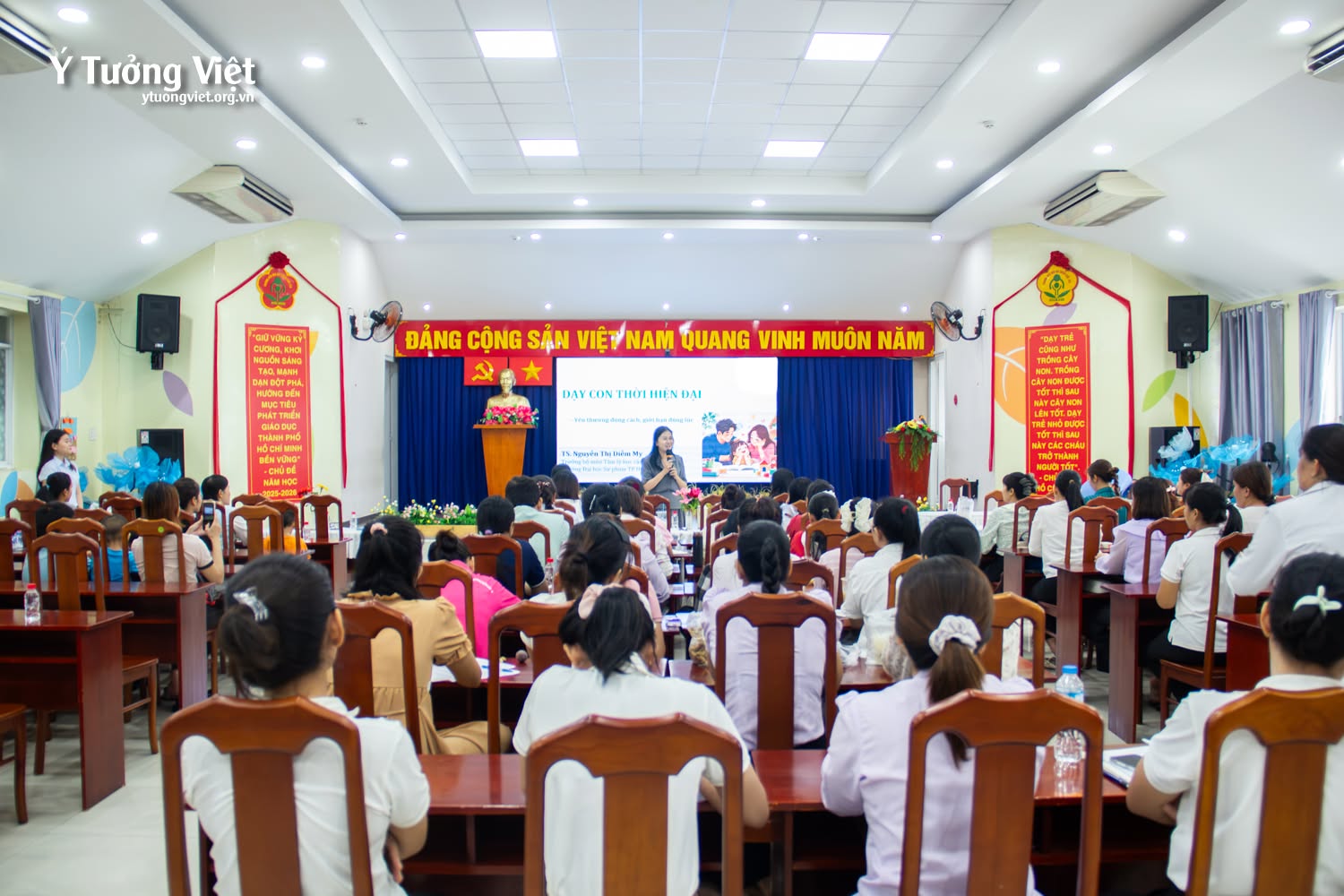 Nuôi dạy con và tập huấn nhà giáo đón năm học 2026 – 2027 cùng Ý Tưởng Việt